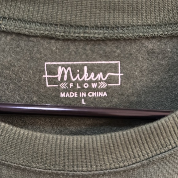 Miken Flow Cropped Green Sweatshirt Large Yoga Positive Vibes Attitude Energy - Picture 3 of 5